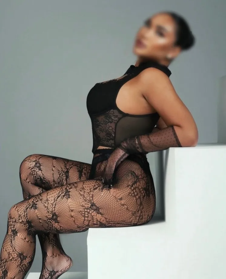 Leyla выезд